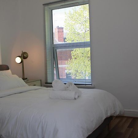 F2S Serviced Apartments 2Bedroom Terrace House With Free Wifi Netflix Suitable For Contractors Walking Distance To Train Station Derby Exteriér fotografie