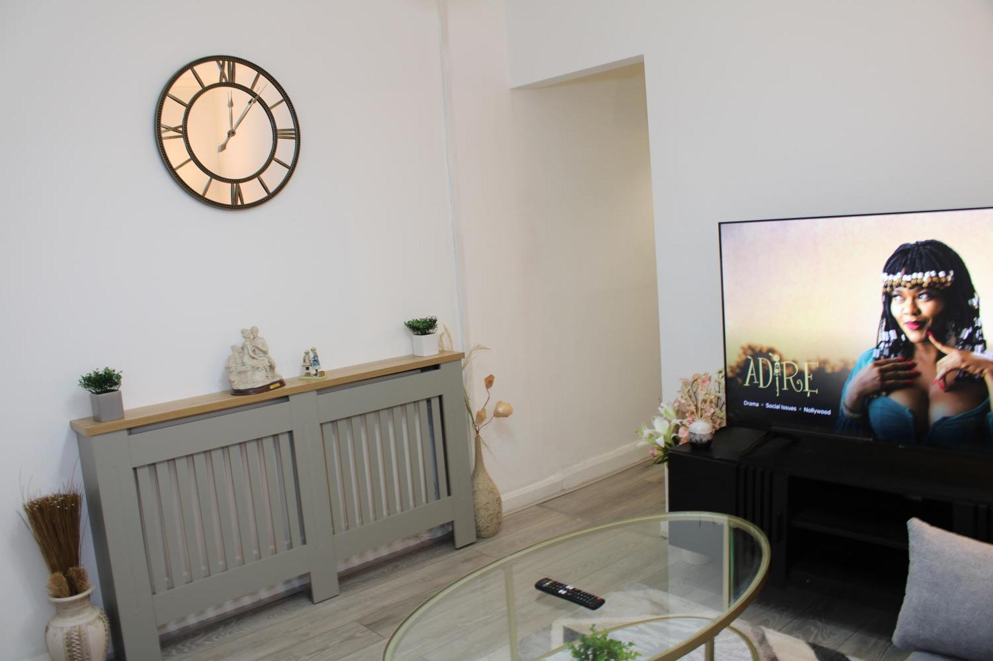 F2S Serviced Apartments 2Bedroom Terrace House With Free Wifi Netflix Suitable For Contractors Walking Distance To Train Station Derby Exteriér fotografie