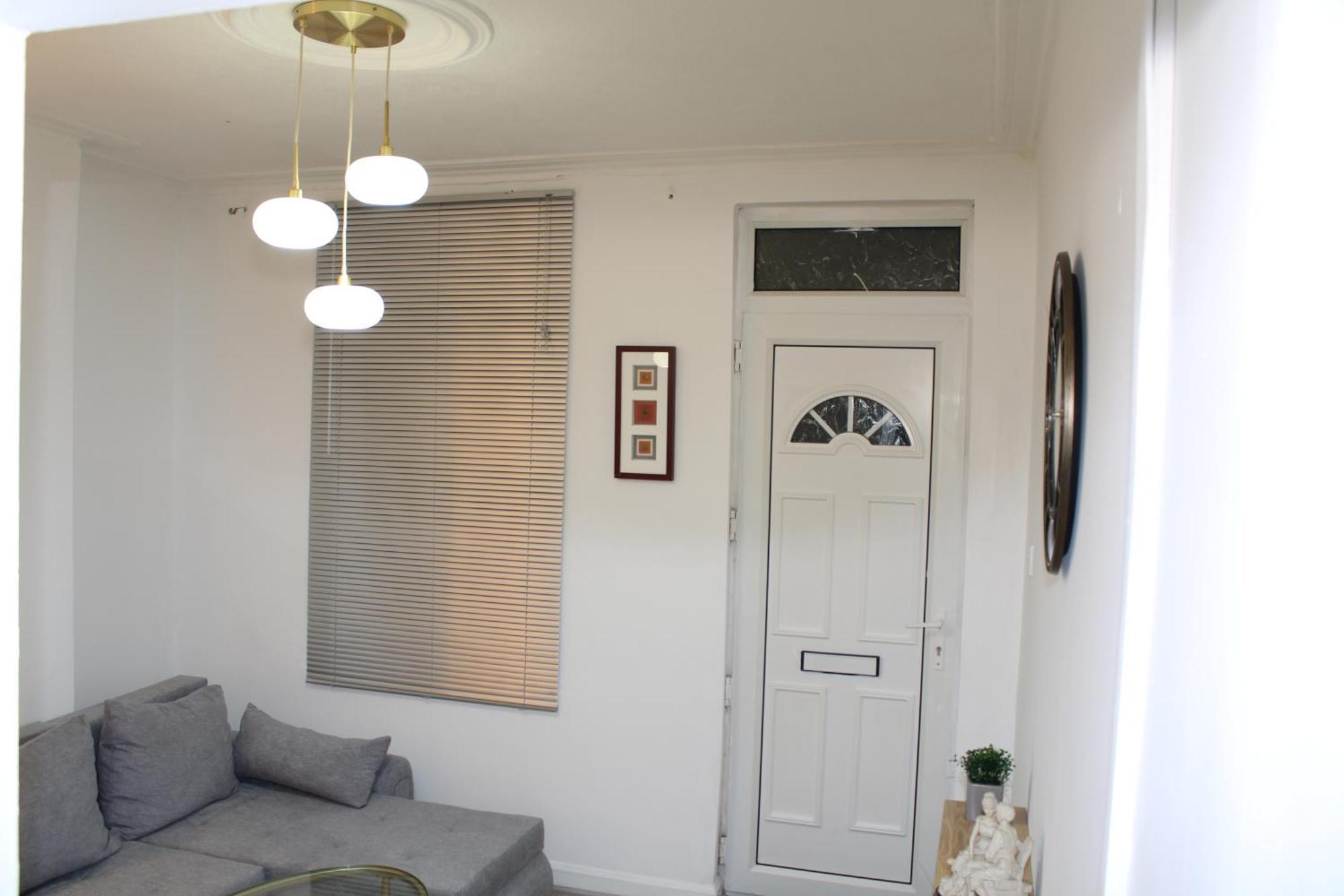 F2S Serviced Apartments 2Bedroom Terrace House With Free Wifi Netflix Suitable For Contractors Walking Distance To Train Station Derby Exteriér fotografie