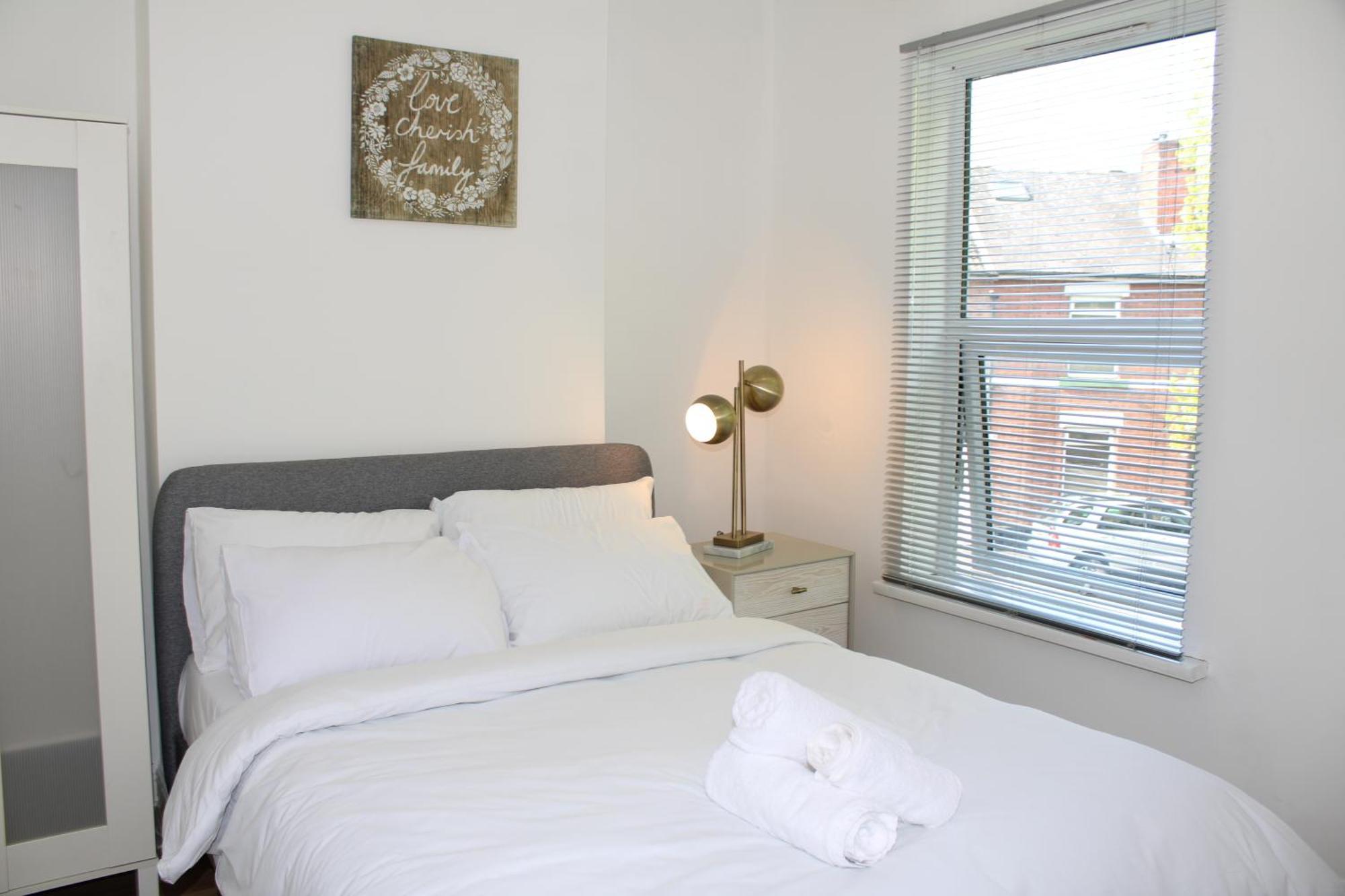 F2S Serviced Apartments 2Bedroom Terrace House With Free Wifi Netflix Suitable For Contractors Walking Distance To Train Station Derby Exteriér fotografie